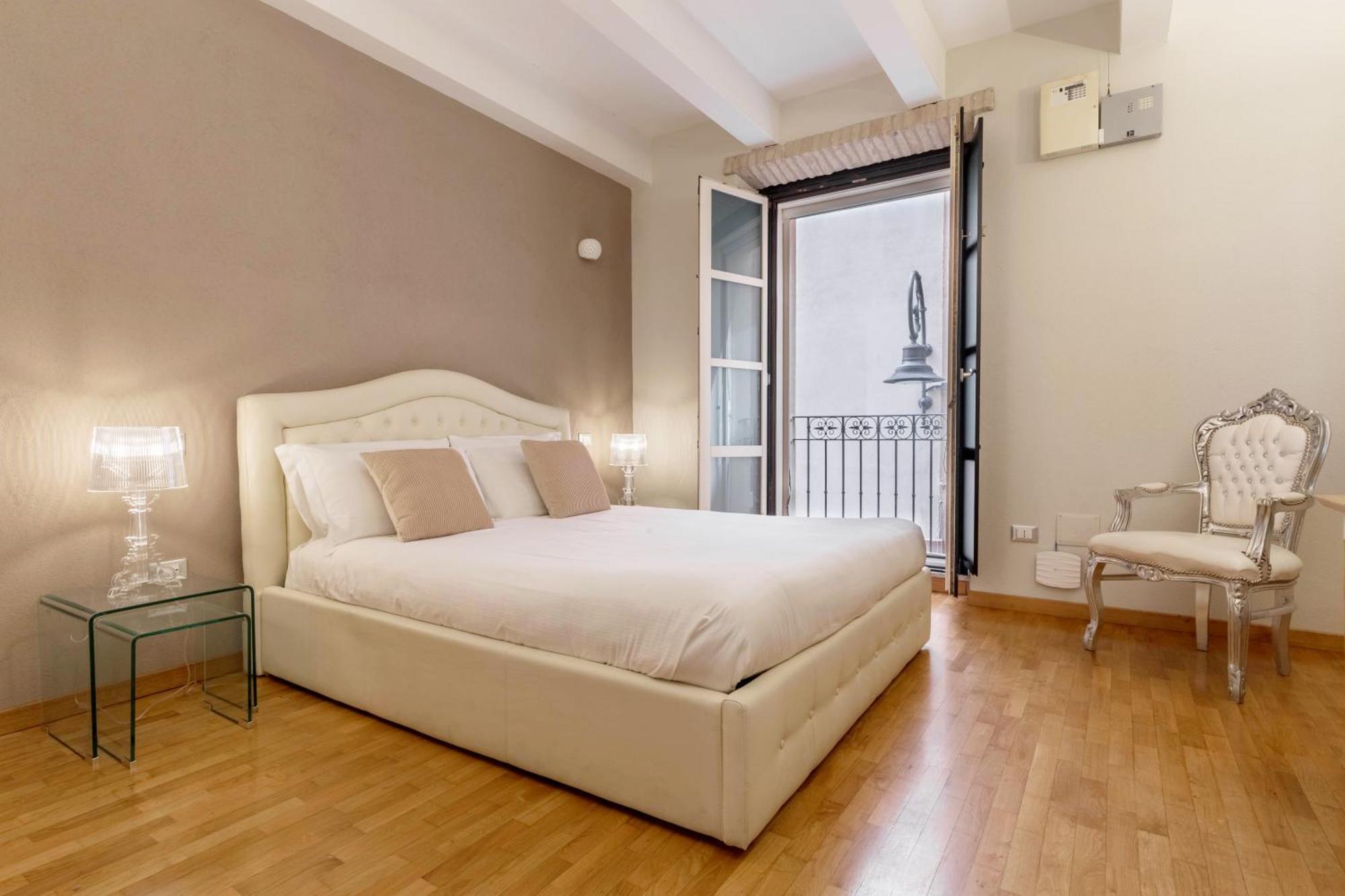 Martini Rooms Castello Кальяри Экстерьер фото