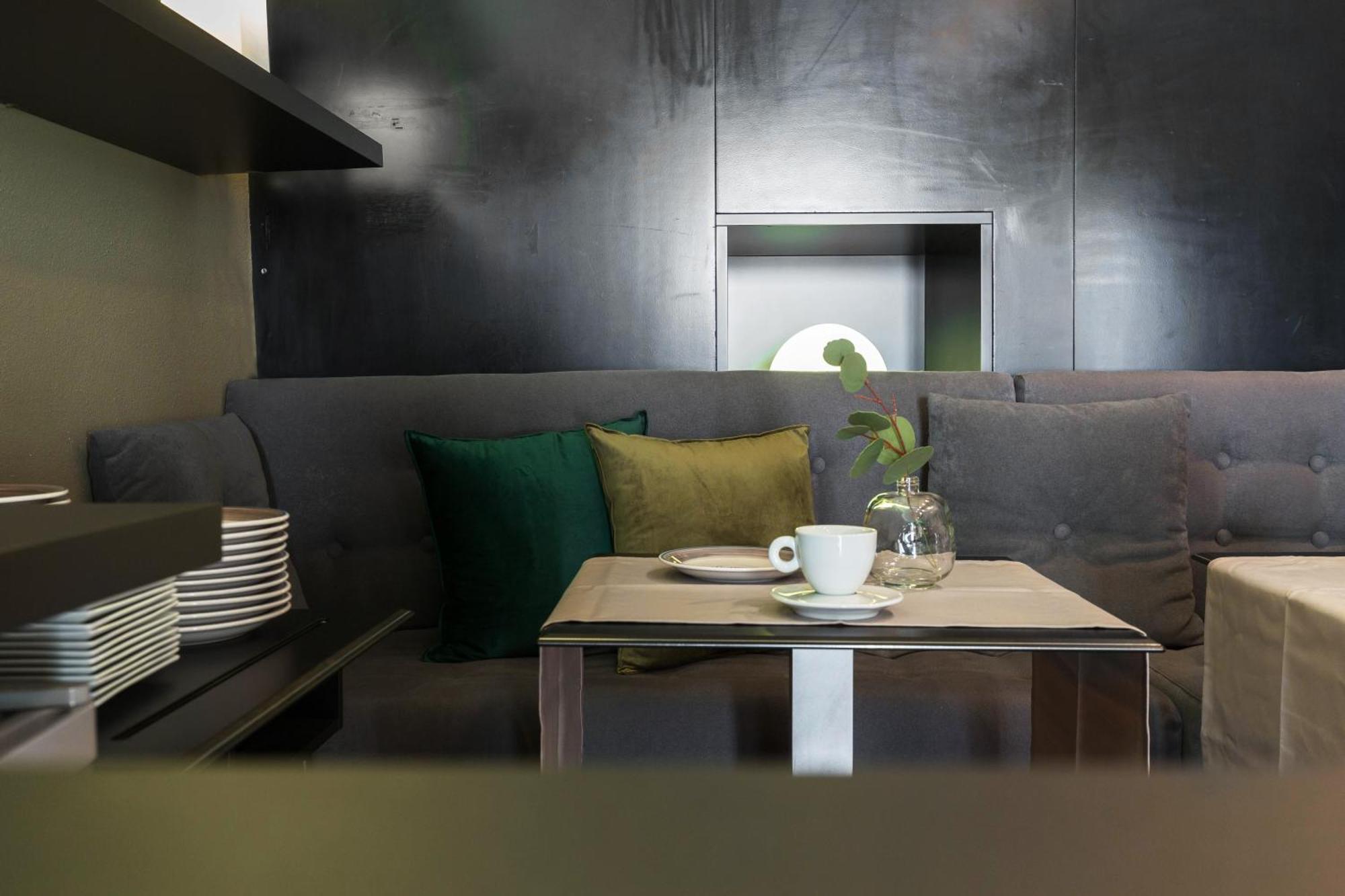 Martini Rooms Castello Кальяри Экстерьер фото